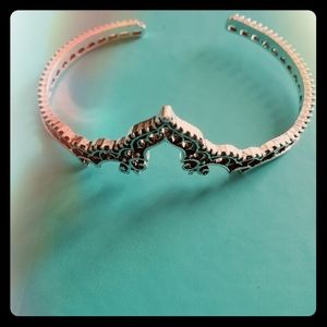 NWOT BRACELET. Free with purchase